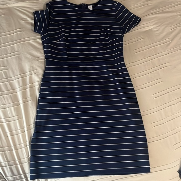 Navy Blue and White pin striped dress. Never worn - Picture 3 of 4